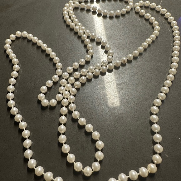 Long Pearl Necklace - Picture 2 of 6